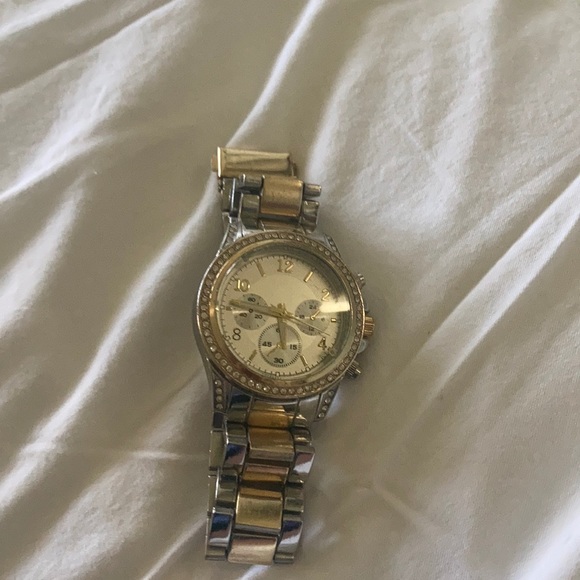 Watch - Picture 1 of 1